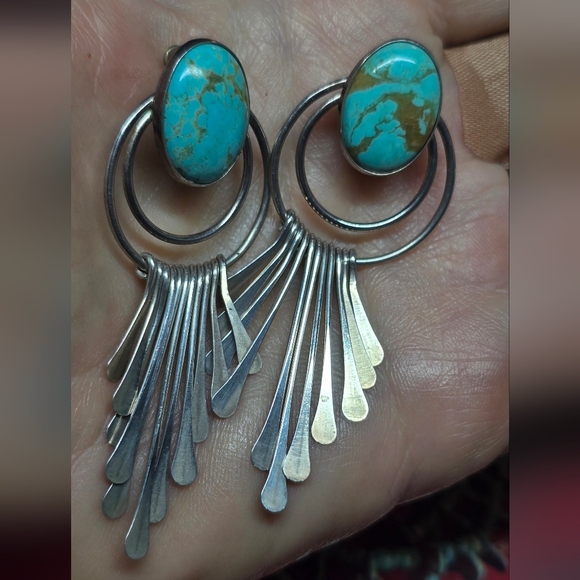 Native American Navajo Vintage Turquoise and Silver Dangle Earrings - Picture 3 of 5